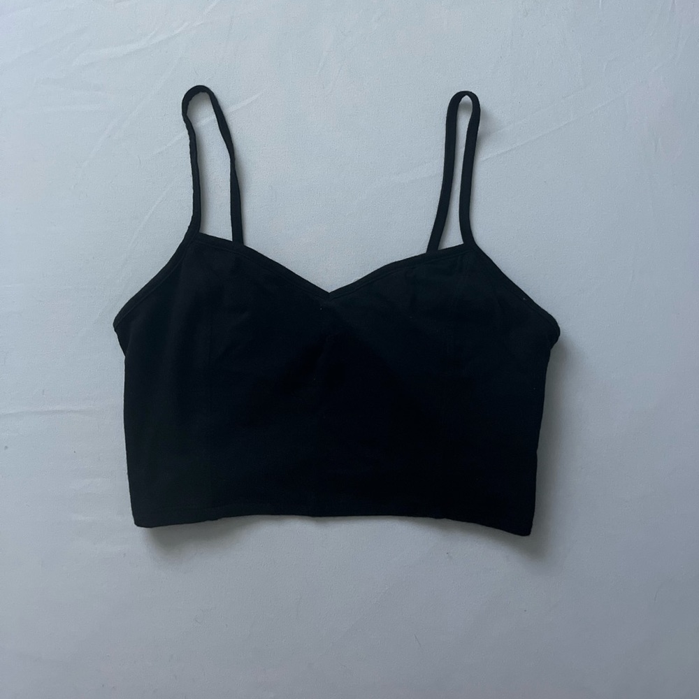 Black fitted crop top